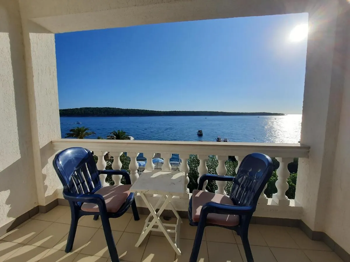 Apartments And Rooms Vinko Barbat na Rabu