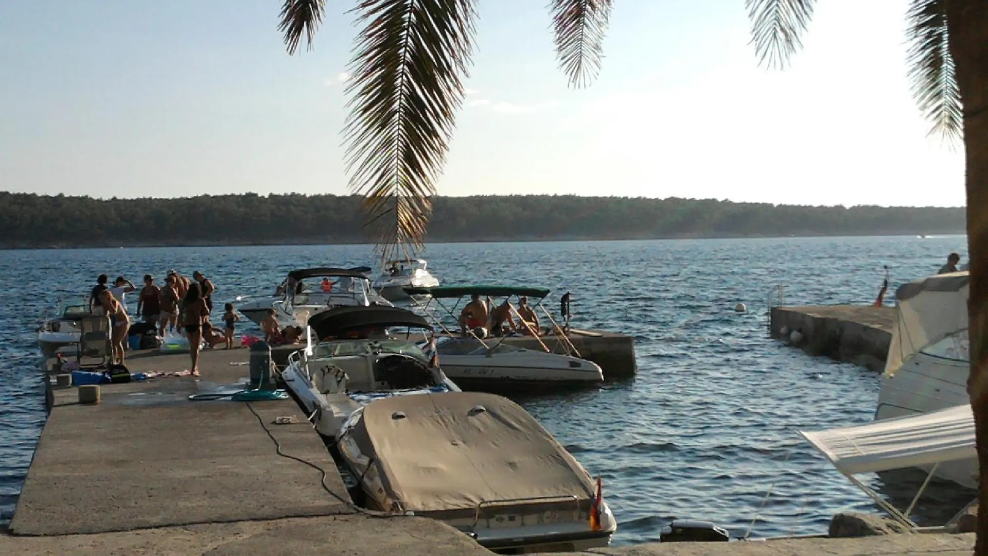 Apartments And Rooms Vinko Barbat na Rabu 3*,  Croatia