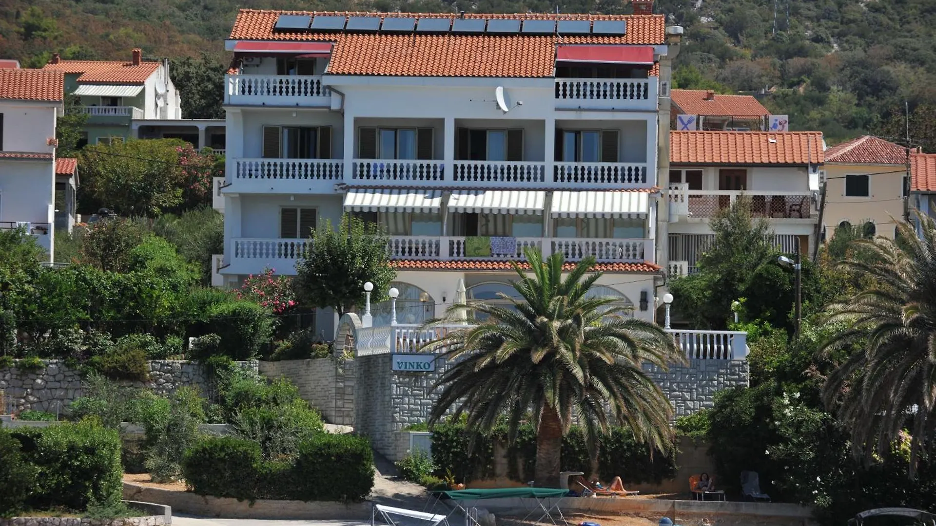 Apartments And Rooms Vinko Barbat na Rabu Bed & Breakfast