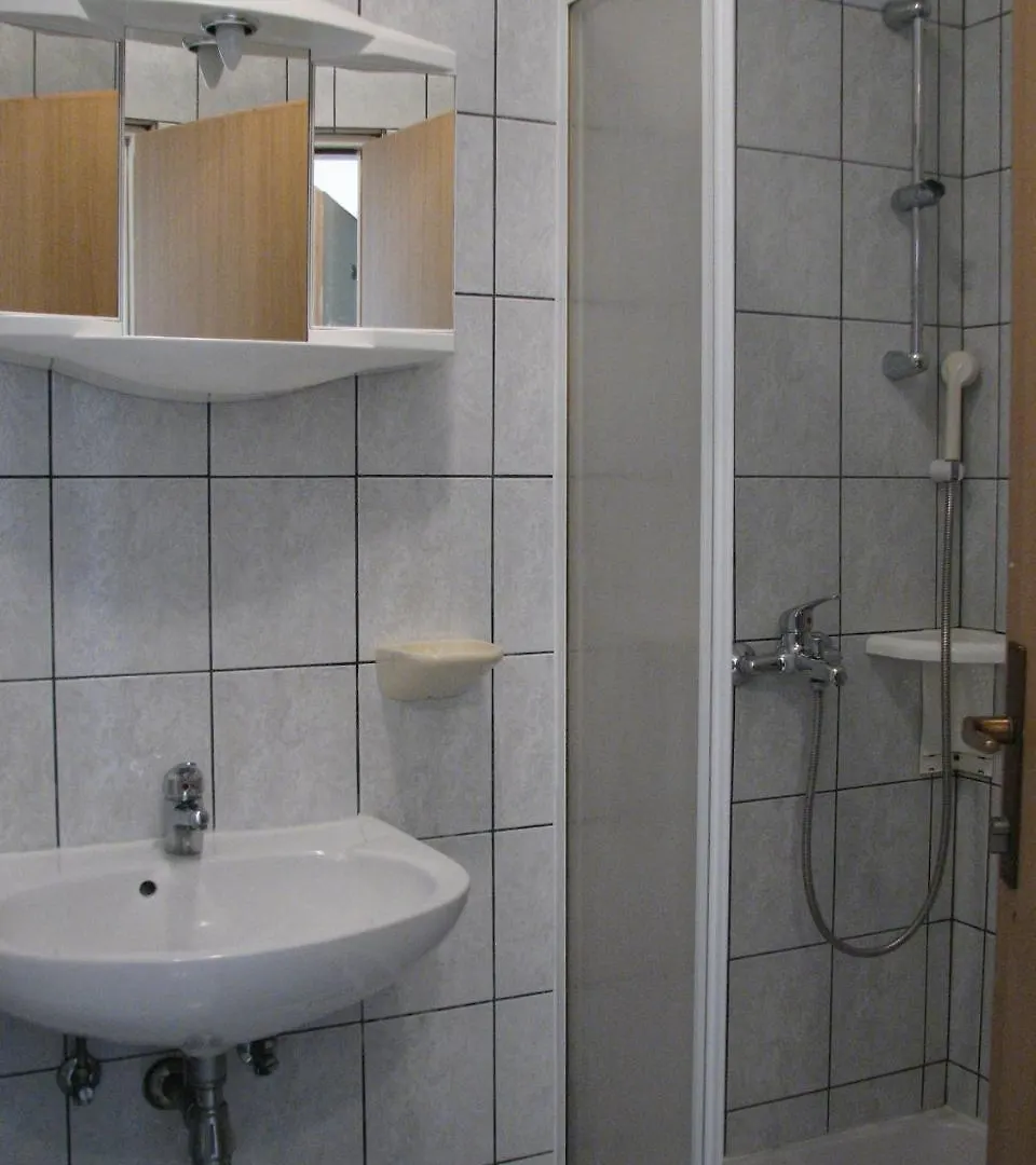 Apartments And Rooms Vinko Barbat na Rabu