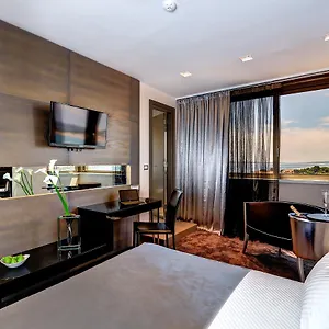 hotellátogatás